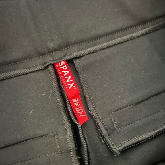 SPANXsmooth™ PerfectFit
Ponte Slim Straight Pant - Picture 6 of 8